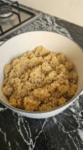 cooked fluffy quinoa