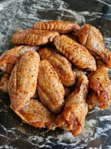 Seasoning chicken wings